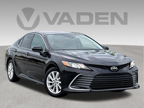 Used 2024 Toyota Camry LE FWD image 1