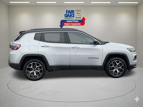 Certified 2025 Jeep Compass Limited AWD/4WD image 7