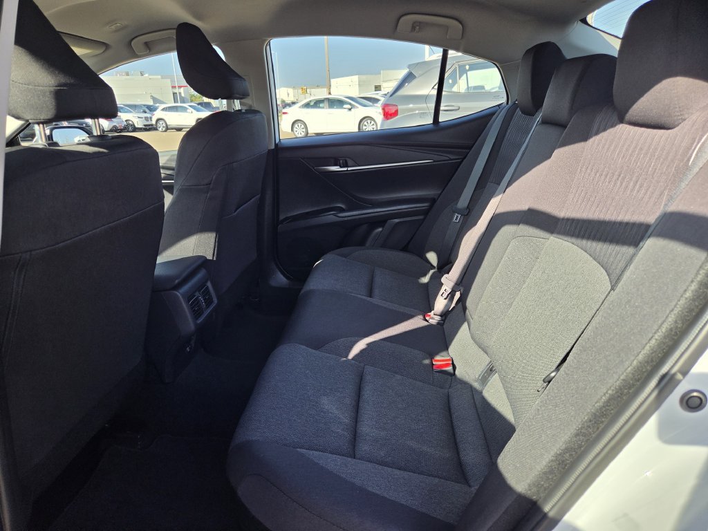 Used 2026 Toyota Camry LE FWD image 28