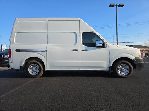 Used 2020 Nissan NV 2500 SV w/ Navigation Package image 4