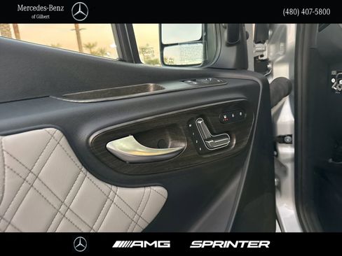 Used 2024 Mercedes-Benz Sprinter 3500 image 20