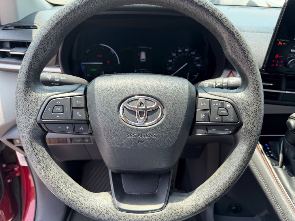 Used 2022 Toyota Sienna LE FWD image 24