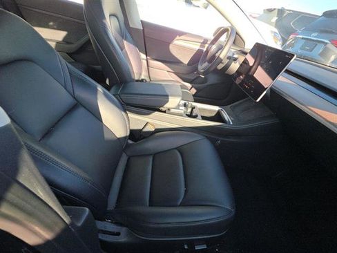 Used 2023 Tesla Model 3 Standard Range RWD image 5