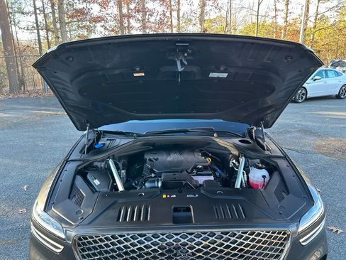 Used 2024 Genesis GV70 2.5T w/ Advanced Package image 13