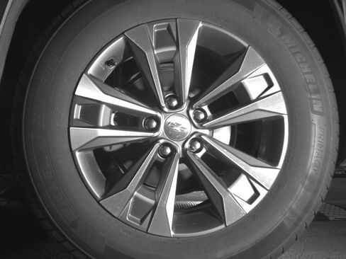 Used 2025 Chevrolet Equinox LT image 14