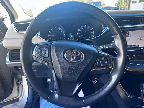 Used 2013 Toyota Avalon Limited image 17