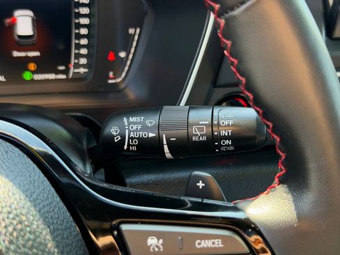 Used 2025 Honda Pilot Black Edition image 21