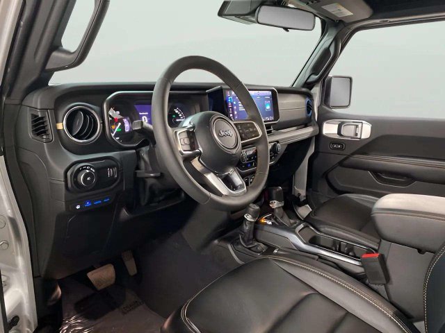 Used 2024 Jeep Wrangler Unlimited Sahara w/ Safety Group AWD/4WD image 60
