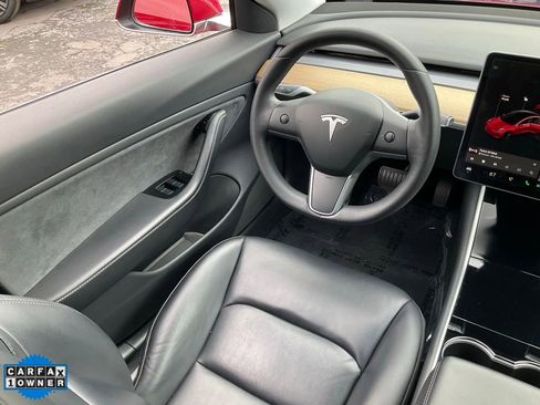 Used 2019 Tesla Model 3 Standard Range Plus image 36