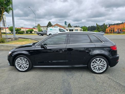 Used 2018 Audi A3 e-tron Prestige w/ Prestige Package FWD image 4