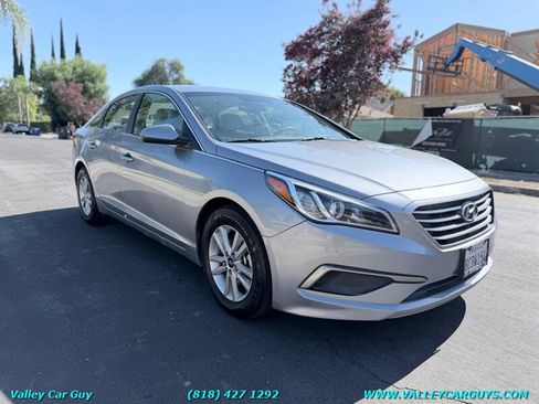 Used 2016 Hyundai Sonata SE FWD image 3