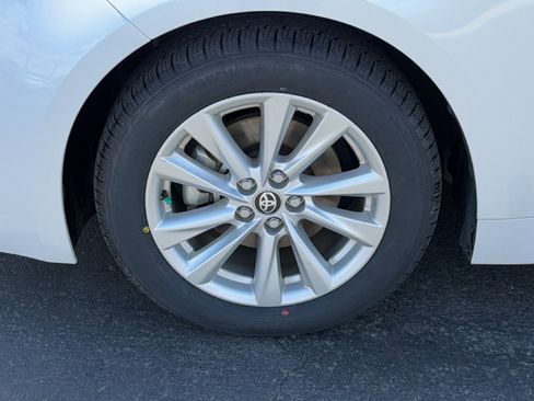 Certified 2023 Toyota Corolla SE FWD image 9
