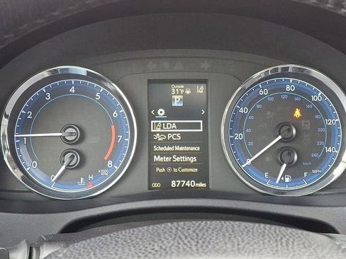 Used 2018 Toyota Corolla SE image 21