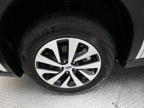 Certified 2025 Subaru Outback Premium image 27