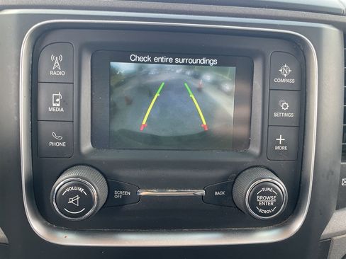 Used 2015 RAM 1500 Express RWD image 29