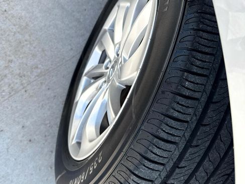 Used 2018 Acura RDX FWD image 2