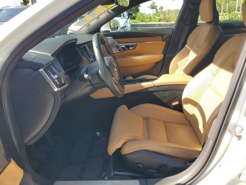 Used 2017 Volvo S90 T6 Inscription w/ Vision Package AWD/4WD image 17