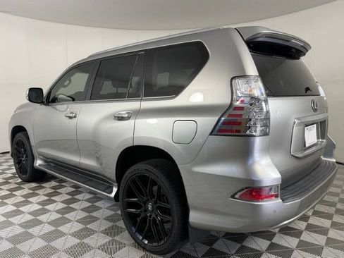Used 2020 Lexus GX 460 Premium w/ Premium Package AWD/4WD image 4