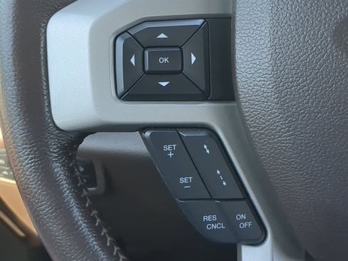Certified 2021 Ford F250 King Ranch w/ King Ranch Ultimate Package AWD/4WD image 24