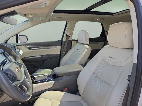 Certified 2021 Cadillac XT5 Premium Luxury image 13