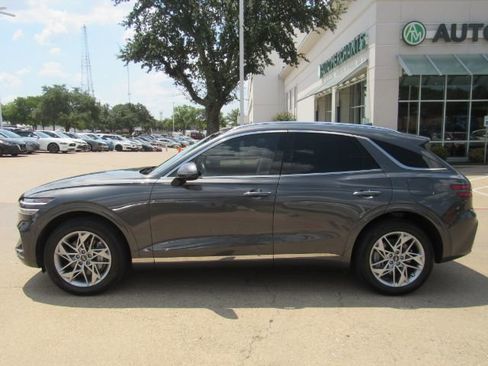 Used 2023 Genesis GV70 2.5T w/ Select Package image 14