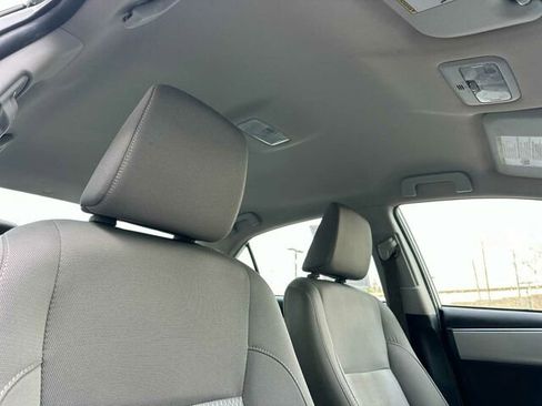 Used 2016 Toyota Corolla LE image 18