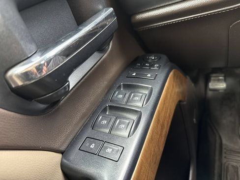 Used 2015 Chevrolet Silverado 1500 LTZ AWD/4WD image 24