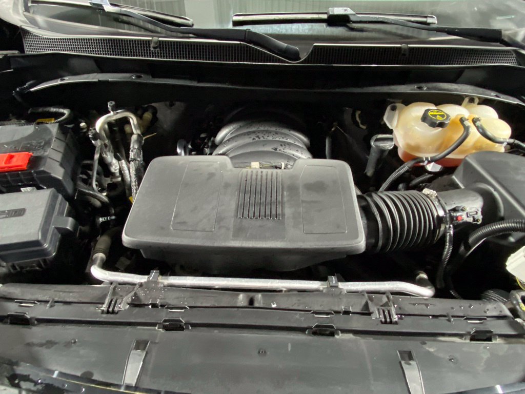 Used 2024 Chevrolet Suburban LS AWD/4WD image 12