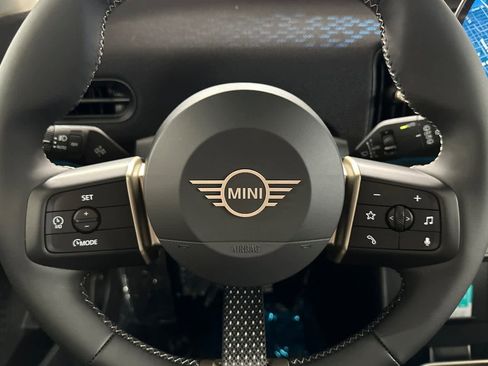 New 2026 MINI Cooper 4-Door Hardtop image 24