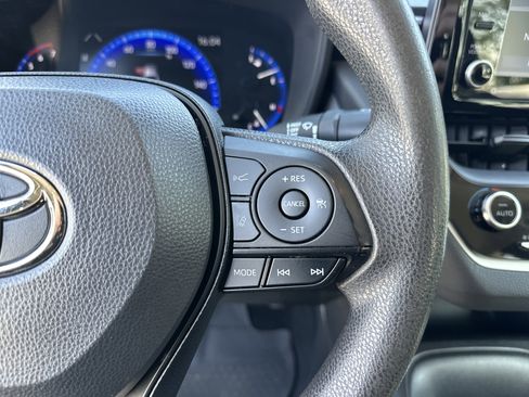 Used 2022 Toyota Corolla LE FWD image 20