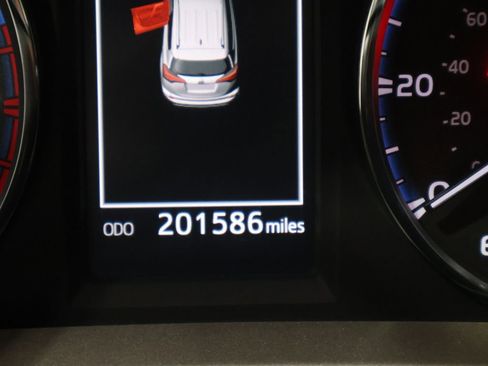 Used 2016 Toyota RAV4 XLE image 37