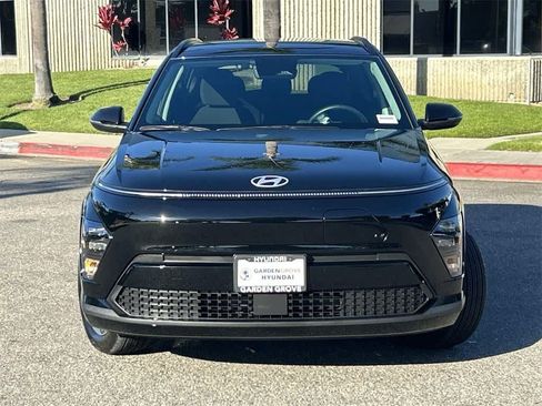 Certified 2025 Hyundai Kona SEL image 10