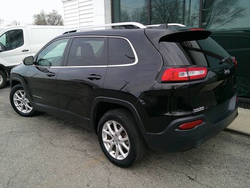 Used 2016 Jeep Cherokee Latitude image 5