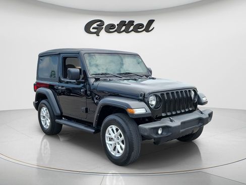 Used 2023 Jeep Wrangler Sport AWD/4WD image 3