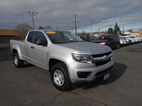 Used 2019 Chevrolet Colorado W/T image 3