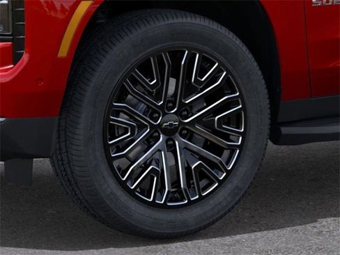 New 2026 Chevrolet Suburban Premier image 9