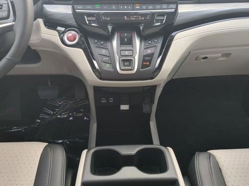 New 2026 Honda Odyssey Elite image 17