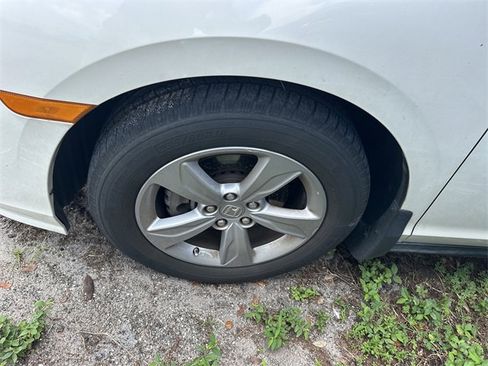 Used 2019 Honda Odyssey EX image 7