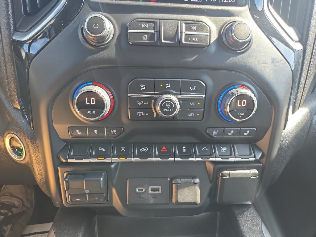 Used 2020 Chevrolet Silverado 1500 LTZ w/ LTZ Plus Package AWD/4WD image 24