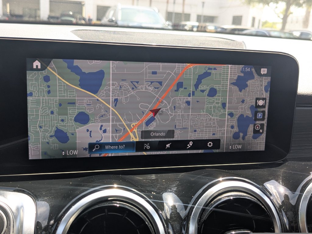 Certified 2023 Mercedes-Benz GLB 250 4MATIC w/ Premium Package image 13