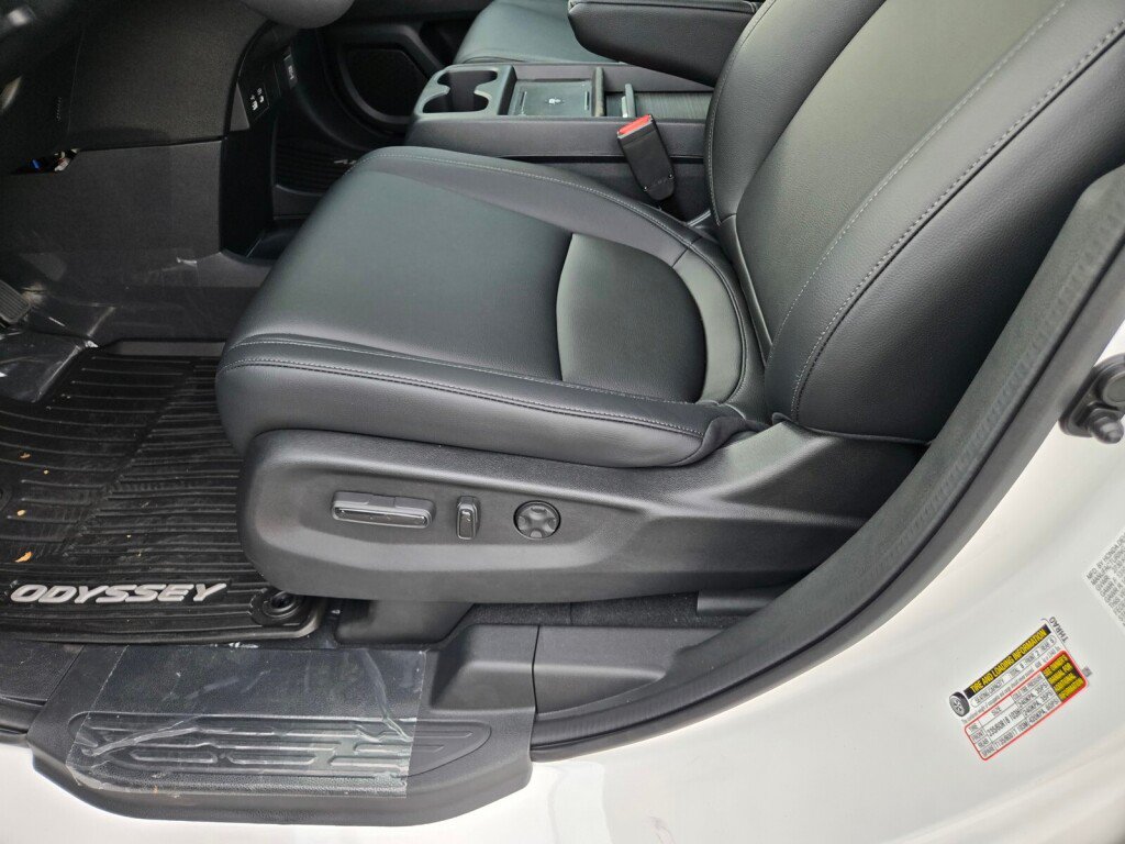New 2027 Honda Odyssey EX-L image 11