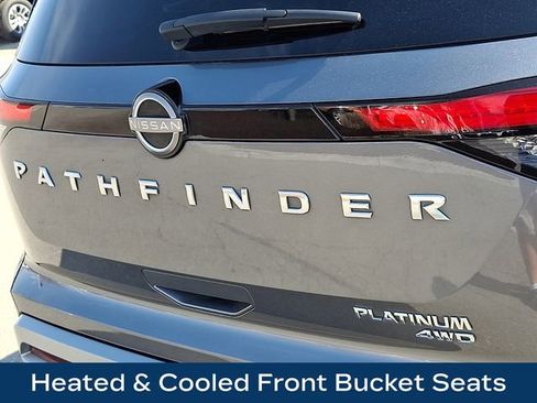 Used 2023 Nissan Pathfinder Platinum image 35