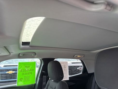 Used 2022 Chevrolet TrailBlazer LT w/ Sun and Liftgate Package image 15