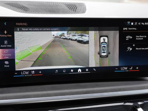 Certified 2024 BMW X7 xDrive40i w/ Premium Package AWD/4WD image 26
