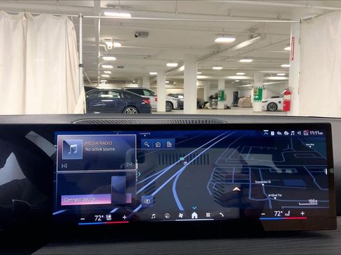 New 2026 BMW 330i xDrive 330i xDrive w/ M Sport Package image 18