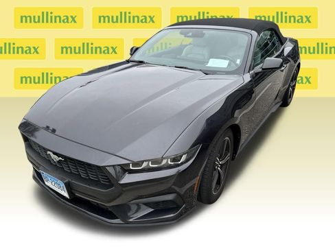 Used 2024 Ford Mustang Premium RWD image 2