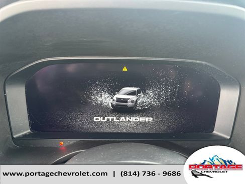 Used 2023 Mitsubishi Outlander SEL FWD image 17