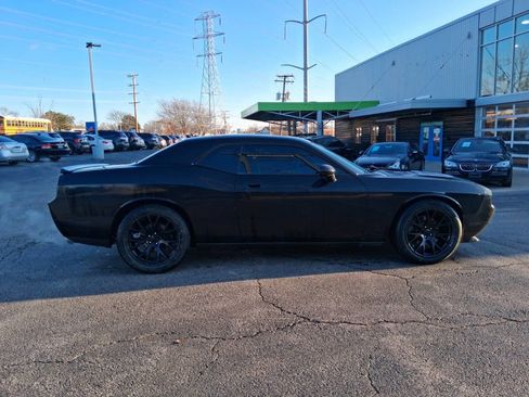 Used 2009 Dodge Challenger R/T image 5