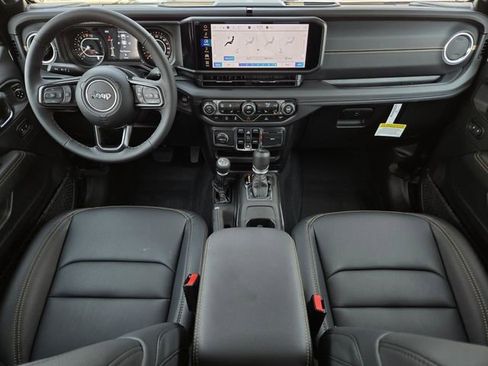 New 2025 Jeep Gladiator Sport image 11