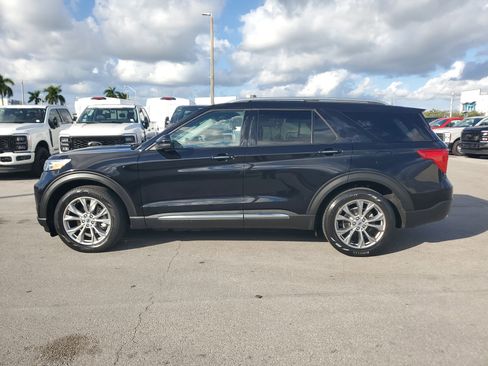 Used 2022 Ford Explorer Limited w/ Equipment Group 301A image 5